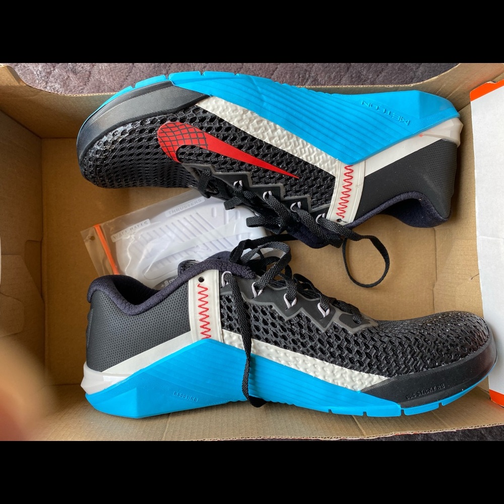 Mens New Without Box Size 7.5 Nike METCON Training shoe.